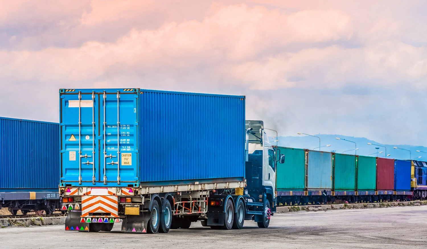 Top Intermodal Transportation Trends in Canada (2025): Smarter, Greener, and More Profitable Shipping Ahead 3 intermodal transportation trends