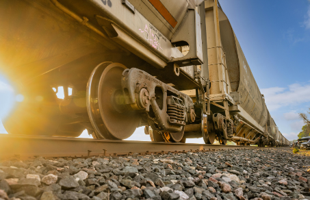 Intermodal Rail Shipping ROI: Save $1000’s & Scale Smarter in 2025 2 Intermodal Rail Shipping